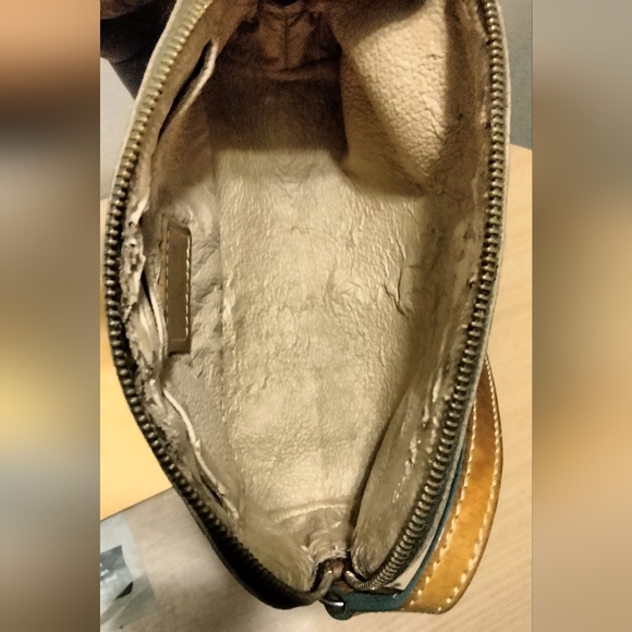 Genuine Louis Vuitton Monogram Cosmetic Pouch - Picture 15 of 16